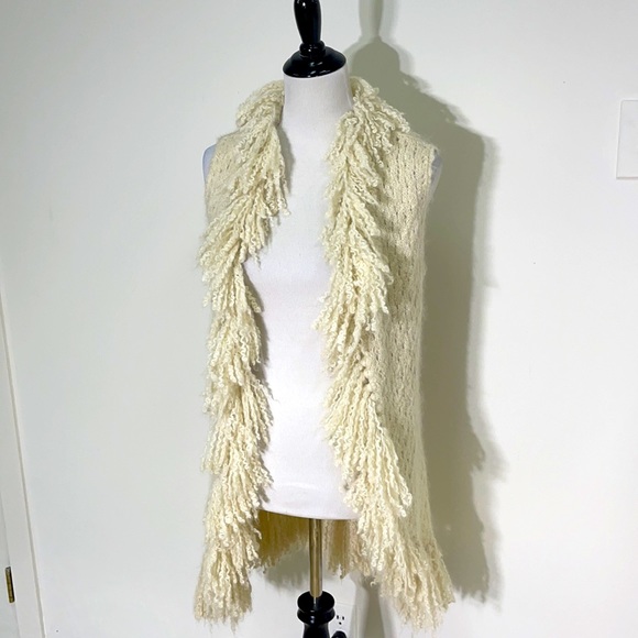 KUNA Sweaters - KUNA Amazing Peruvian Baby Alpaca Ecru Fringe Boho Vest NWOT M